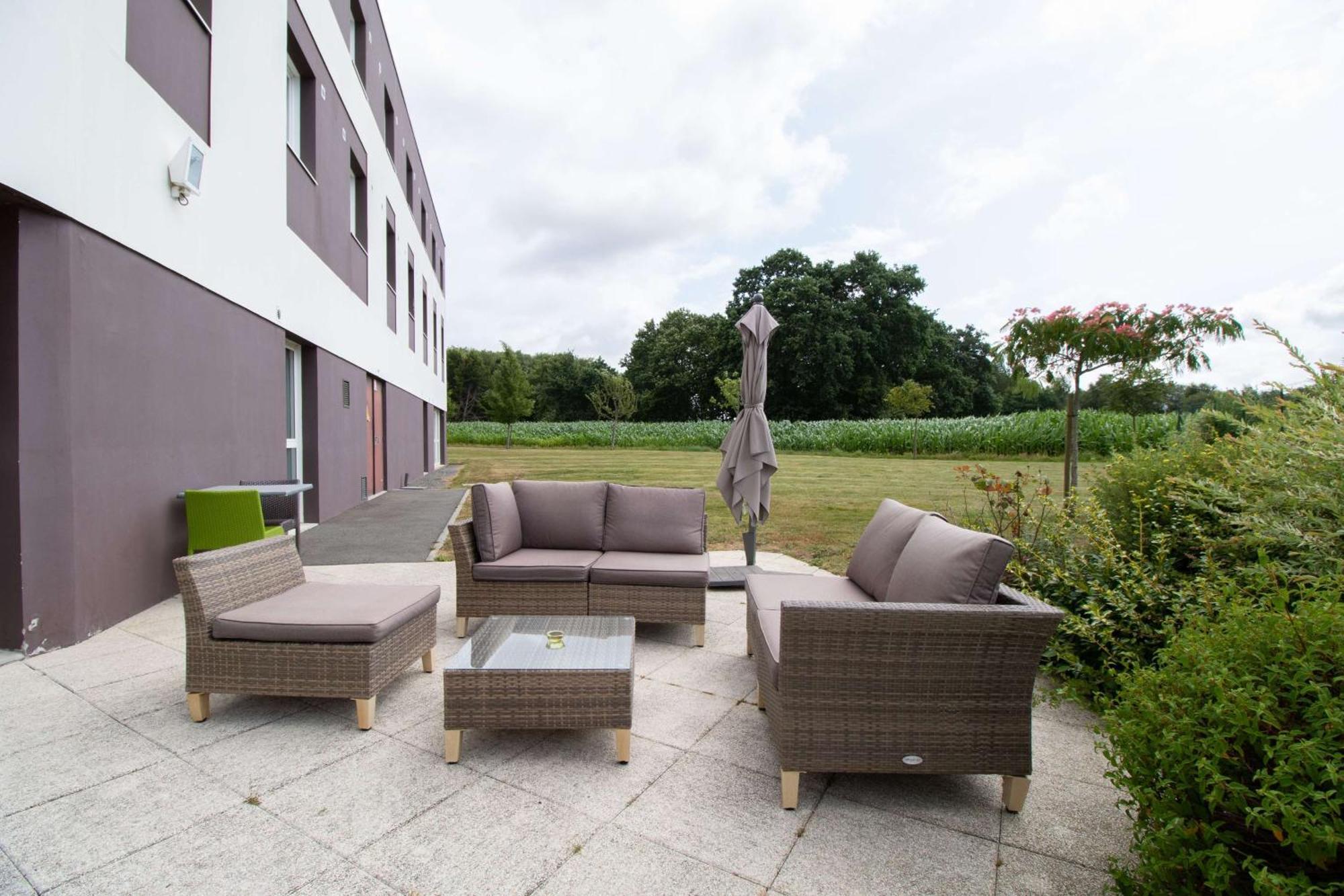 Brit Hotel Saint-Meen-Le-Grand En Broceliande Esterno foto