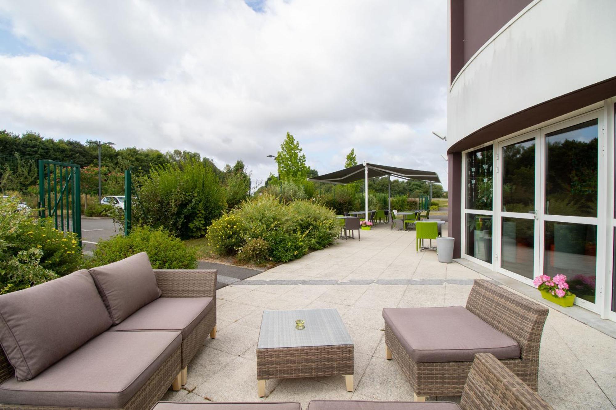 Brit Hotel Saint-Meen-Le-Grand En Broceliande Esterno foto