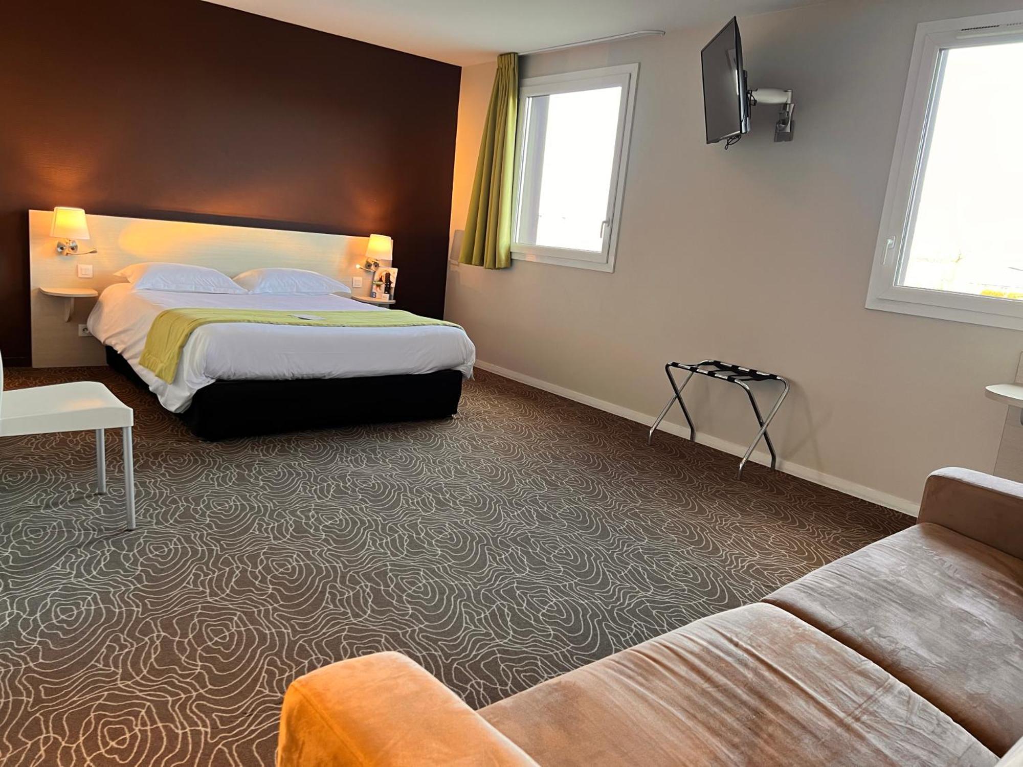 Brit Hotel Saint-Meen-Le-Grand En Broceliande Esterno foto