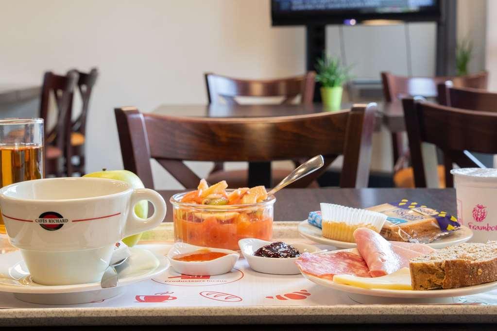 Brit Hotel Saint-Meen-Le-Grand En Broceliande Ristorante foto